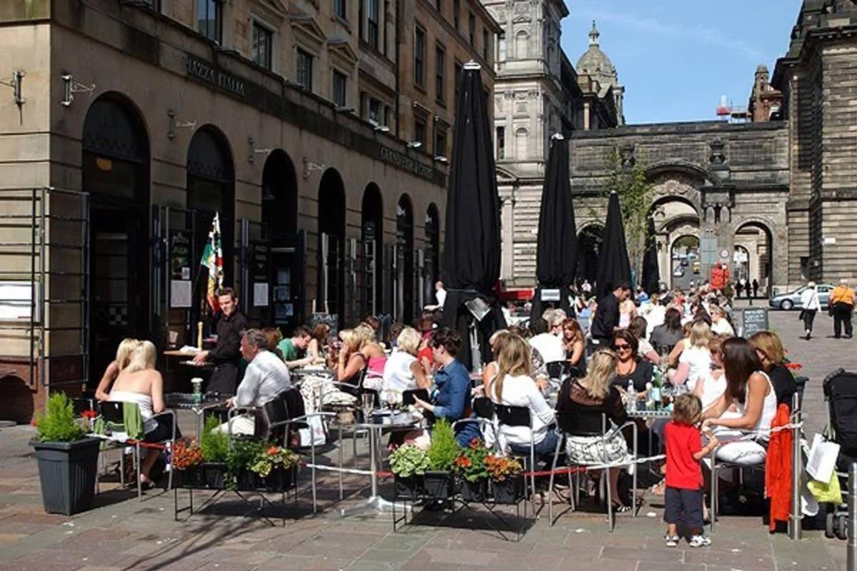 City Centre Apartment W Parking & Hyperoptic Wifi Glasgow Eksteriør billede