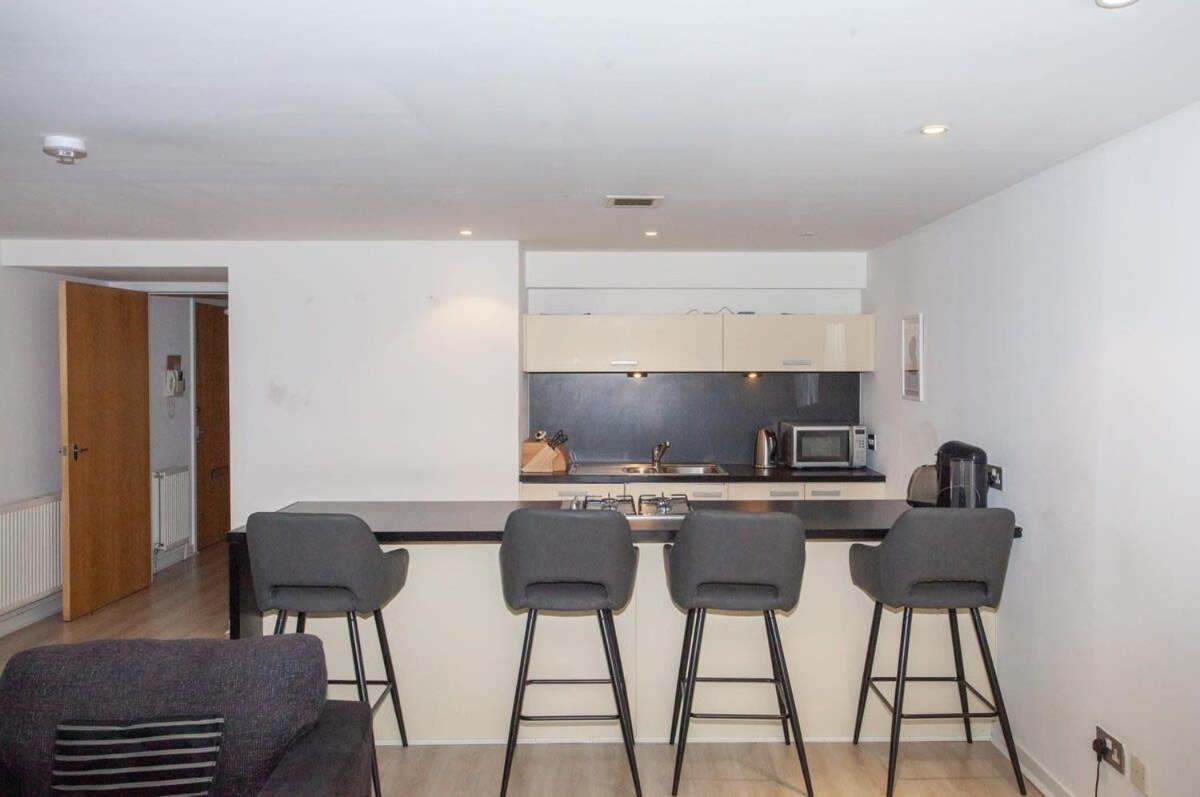 City Centre Apartment W Parking & Hyperoptic Wifi Glasgow Eksteriør billede